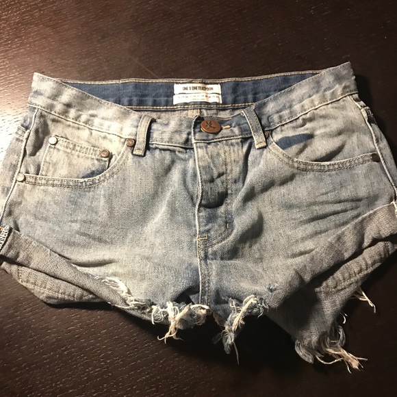 One Teaspoon Shorts Size 26 - Picture 1 of 2